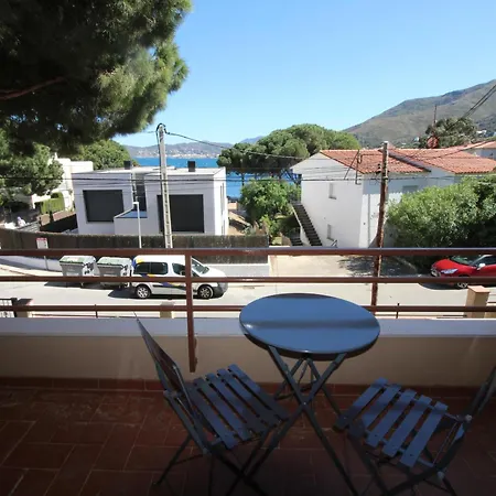 A Recer - Acogedor, Tranquilo Y Bien Situado, A Tan Solo 100 M. De La Playa. - Es-228-142 Apartment *